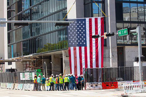 20260508_E-11 100�_Moriarty_20260508_E11_Flag_up_Moriarty_075A7113