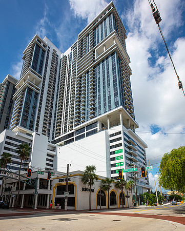 20260730_untitledLas Olas_2_100_Moriarty_075A8267.CR2