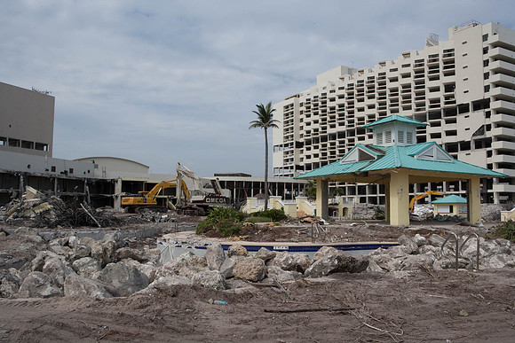 St_Regis_Demolition_20071025_Bal_Harbor_FL-0102