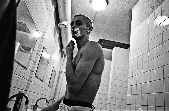 2517_FM_BW_35MM_CW_FOLES_1992_012