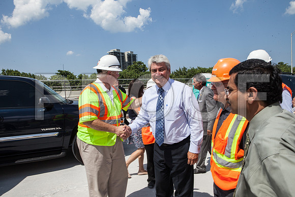 20120614-DG_Govenor_Rick_Scott_Visite_MT_Miami_FL_IMG-6396