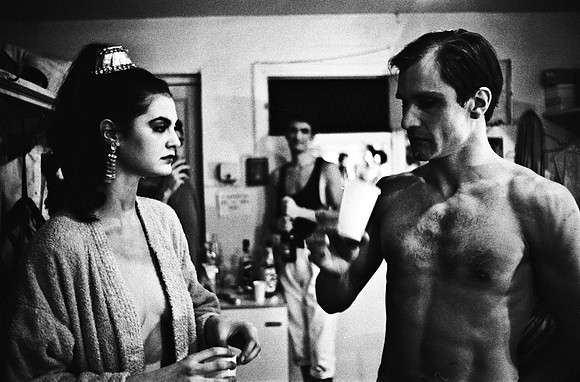 2515_FM_BW_35MM_CW_FEB_1992_007