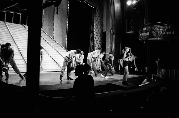 2523_FM_BW_35MM_CW_FOLES_JAN_1991