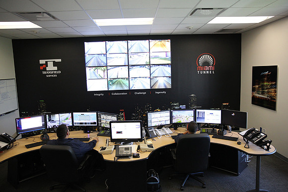20151006_Port_MiamI_Control_Room_IMG_9161