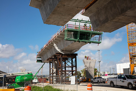 20201026_Connecting_Miami__75A6191