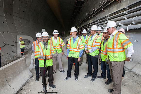 20120614-DG_Govenor_Rick_Scott_Visite_MT_Miami_FL_IMG-7055