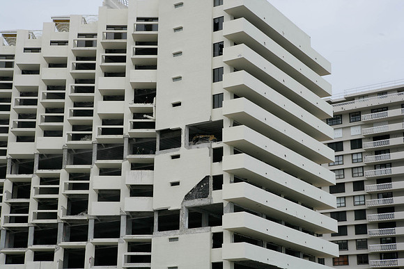 St_Regis_Demolition_20071025_Bal_Harbor_FL-0150-2