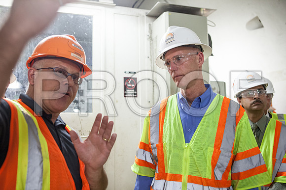 20120614-DG_Govenor_Rick_Scott_Visite_MT_Miami_FL_IMG-6584