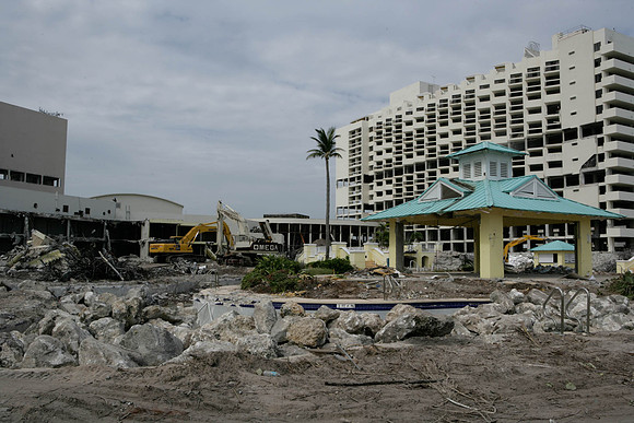 St_Regis_Demolition_20071025_Bal_Harbor_FL-0101-2