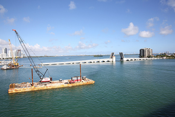 20151216_Meric_park_Shoping_20151216_Venetian_Causeway_Bridge_Project_IMG_5020
