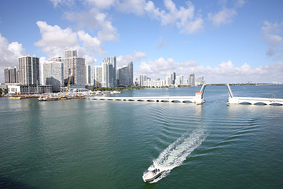 20151216_Meric_park_Shoping_20151216_Venetian_Causeway_Bridge_Project_IMG_5009