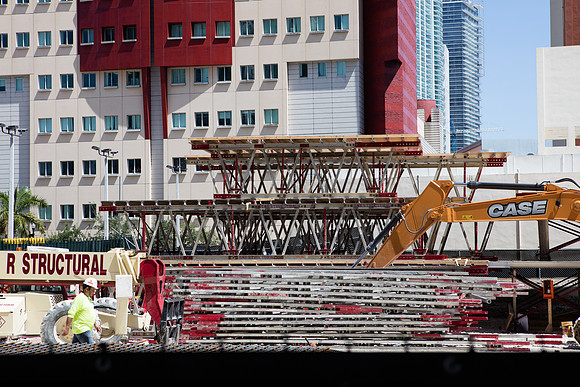 20160810_300_Biscayne_Vice_Moriarty_S5A1183