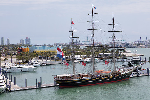 20170426_Island_Garden_Marina_S5D0360