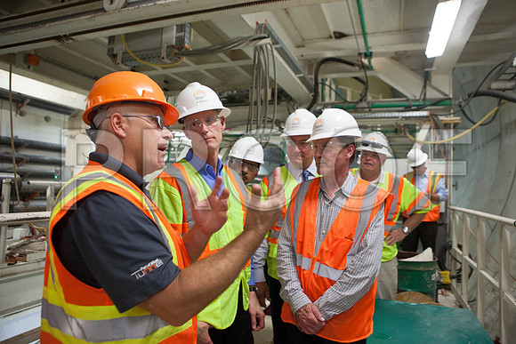 20120614-DG_Govenor_Rick_Scott_Visite_MT_Miami_FL_IMG-6487