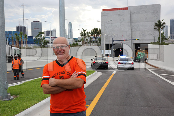 20140802_Miami_Tunnel_9C7C8955