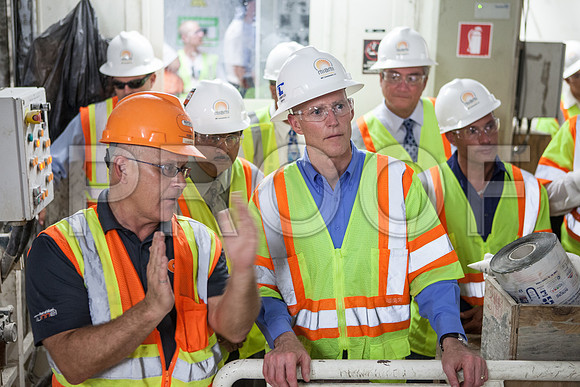 20120614-DG_Govenor_Rick_Scott_Visite_MT_Miami_FL_IMG-6728