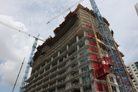 20150812_Related_Hyde_Hallandall_Beach_075A3548