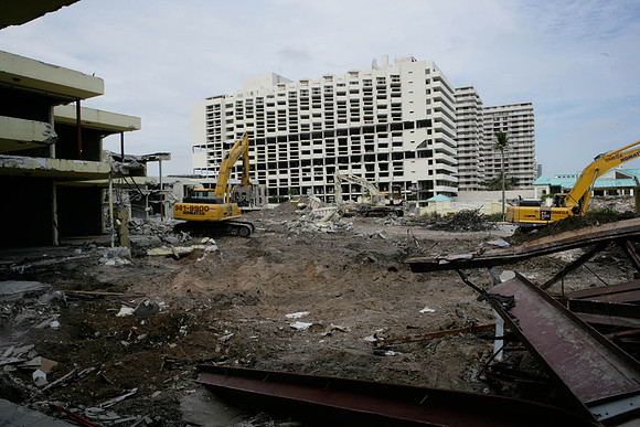 St_Regis_Demolition_20071025_Bal_Harbor_FL-0059-2