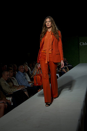 7016_DG_CLOE_FASHION_FISHER_11282011_AL1B2938