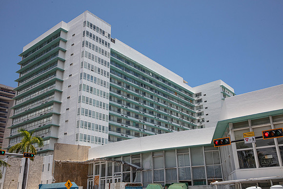 Deauville_Hotel_Demo_2524