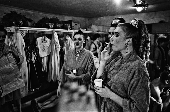 2517_FM_BW_35MM_CW_FOLES_1992_028