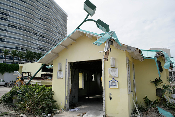 St_Regis_Demolition_20071025_Bal_Harbor_FL-0096-2