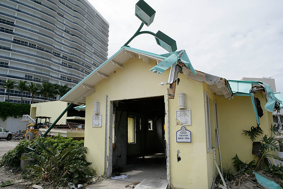 St_Regis_Demolition_20071025_Bal_Harbor_FL-0097-2