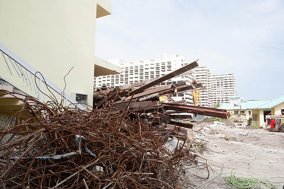 St_Regis_Demolition_20071025_Bal_Harbor_FL-0085