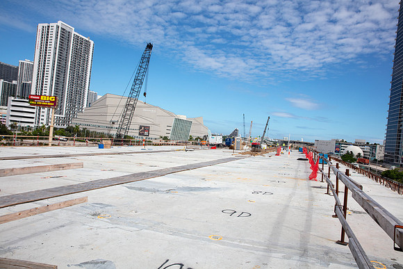 20201026_Connecting_Miami__75A6310