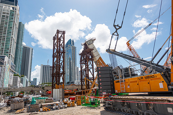 20221011_Connecting_Miami_JS_DSC07085