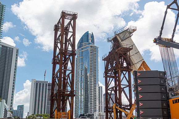 20221011_Connecting_Miami_JS_DSC07091