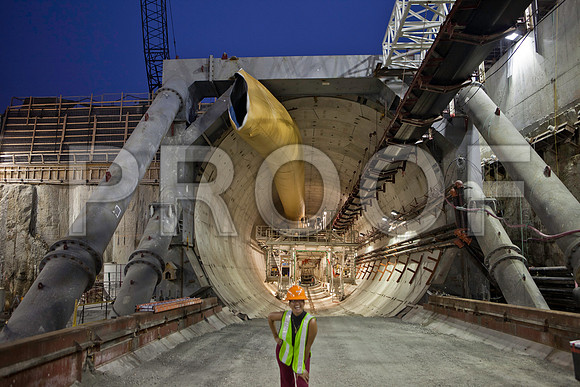 7031_DG_Mimai_Tunnel_01112012_Miami_FL_IMG_2988