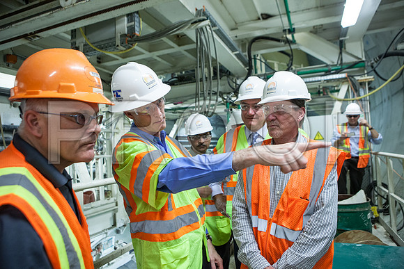 20120614-DG_Govenor_Rick_Scott_Visite_MT_Miami_FL_IMG-6481