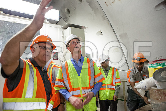 20120614-DG_Govenor_Rick_Scott_Visite_MT_Miami_FL_IMG-6552