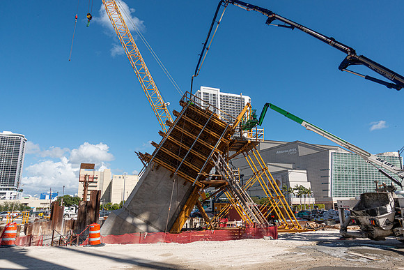 20221104_Connecting_Miami_JS_DSC08933