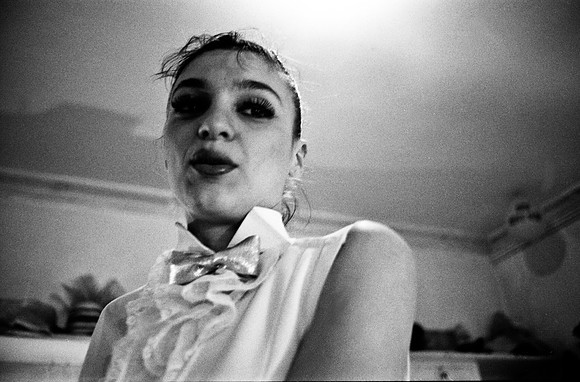 2518_FM_BW_35MM_CW_FOLES_1992_023