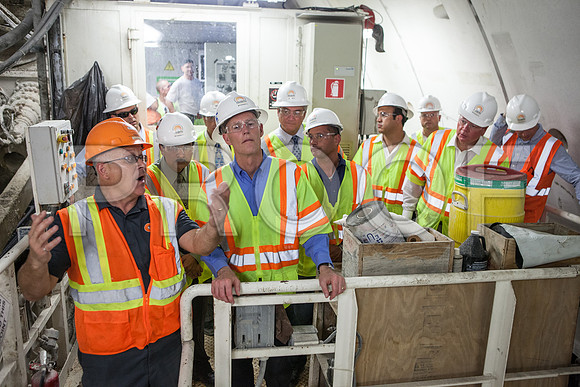 20120614-DG_Govenor_Rick_Scott_Visite_MT_Miami_FL_IMG-6745