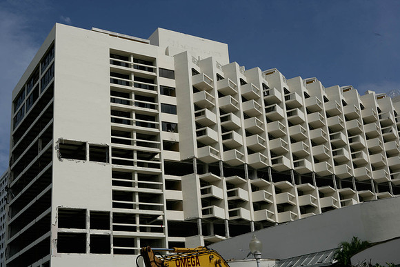St_Regis_Demolition_20071025_Bal_Harbor_FL-0014-2