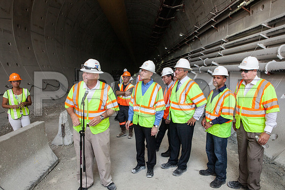 20120614-DG_Govenor_Rick_Scott_Visite_MT_Miami_FL_IMG-6990