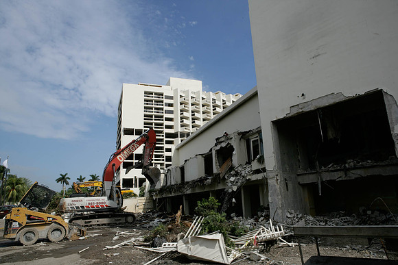 St_Regis_Demolition_20071025_Bal_Harbor_FL-0018-2