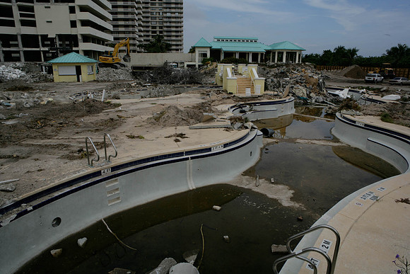 St_Regis_Demolition_20071025_Bal_Harbor_FL-0161-2