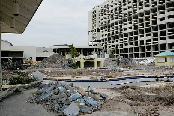 St_Regis_Demolition_20071025_Bal_Harbor_FL-0135-2