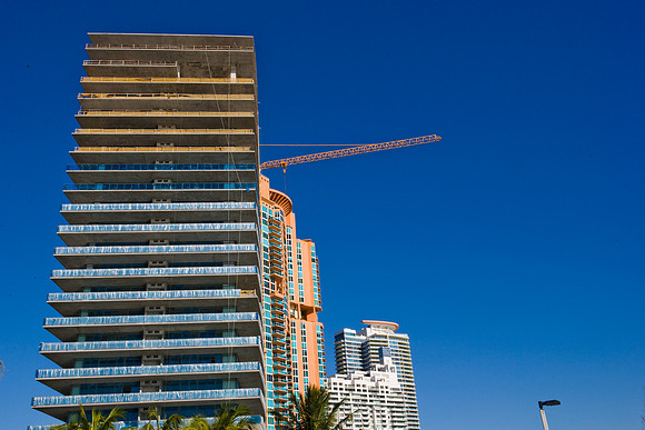 36136_DG_Color_USA_Miami_Beach_FL_Related_GroupZV4N0493