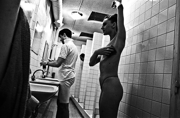 2517_FM_BW_35MM_CW_FOLES_1992_014