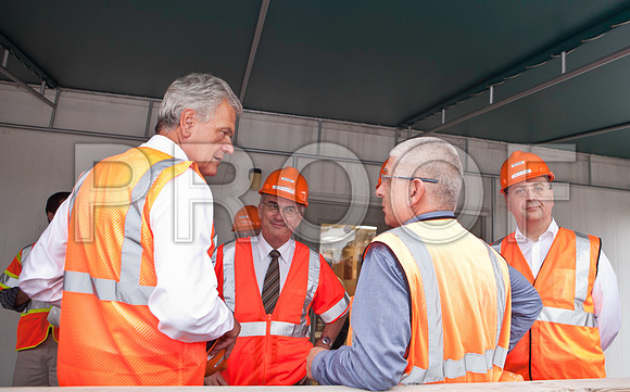 7031_DG_Mimai_Tunnel_01112012_Miami_FL_IMG_2718