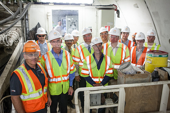20120614-DG_Govenor_Rick_Scott_Visite_MT_Miami_FL_IMG-6783