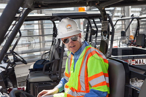 20120614-DG_Govenor_Rick_Scott_Visite_MT_Miami_FL_IMG-6438