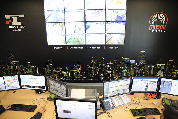 20151006_Port_MiamI_Control_Room_IMG_9136