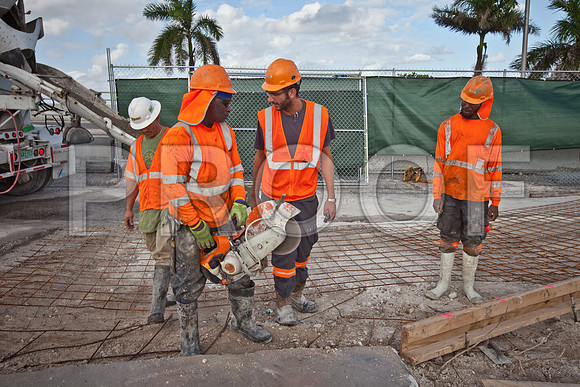 6869_DG_Miami_Tunel_1112011_IMG_7826