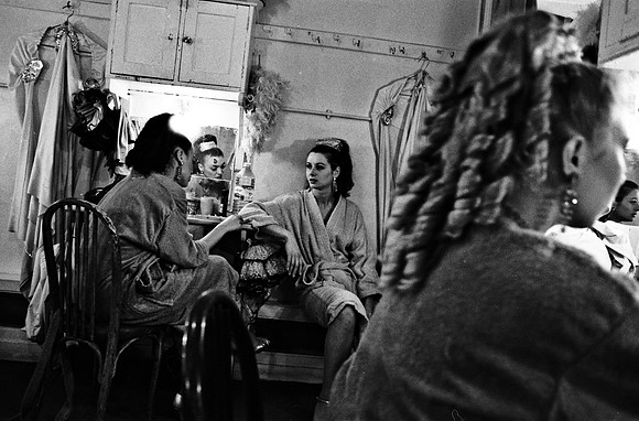 2517_FM_BW_35MM_CW_FOLES_1992_007